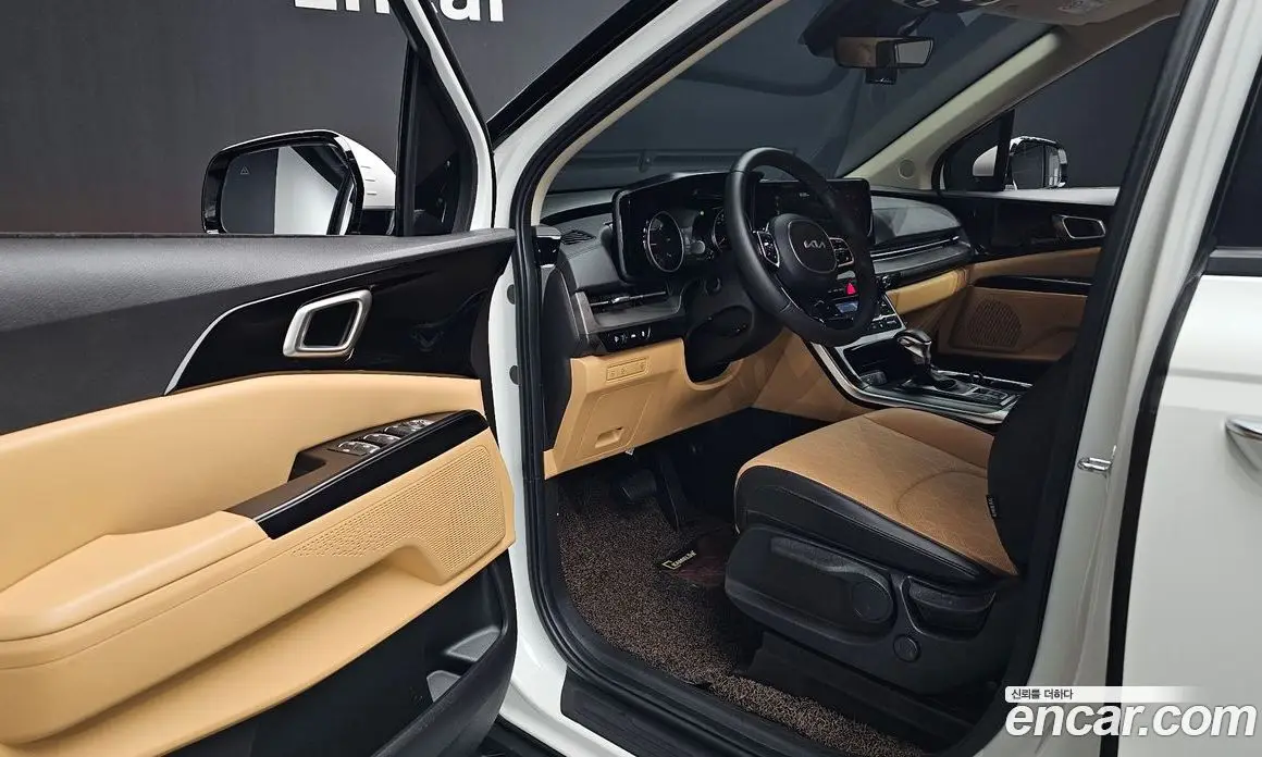 Kia Carnival 2023 2.2 автомат (гидро), фото 13