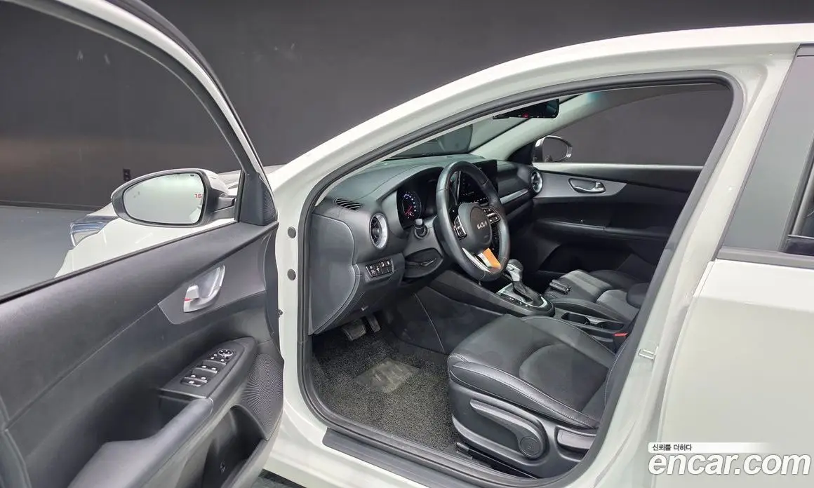 Kia K3 2022 1.6 автомат (гидро), фото 13