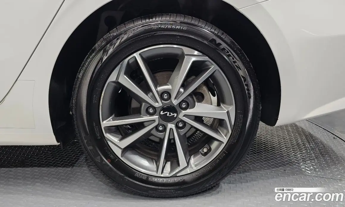 Kia K3 2024 1.6 автомат (гидро), фото 7