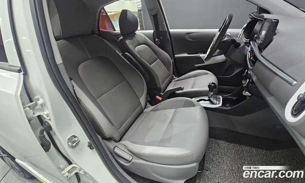 Kia Morning 2018 1.0 автомат (гидро), фото 15 Kia Morning 2018 1.0 автомат (гидро), фото 15