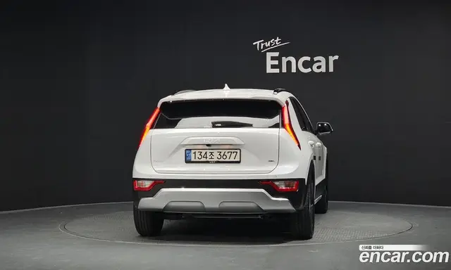 Kia Niro 2022 1.6 автомат (гидро), миниатюра 3