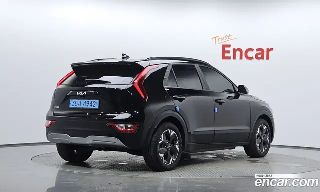 Kia Niro, 2023, 16 106 км