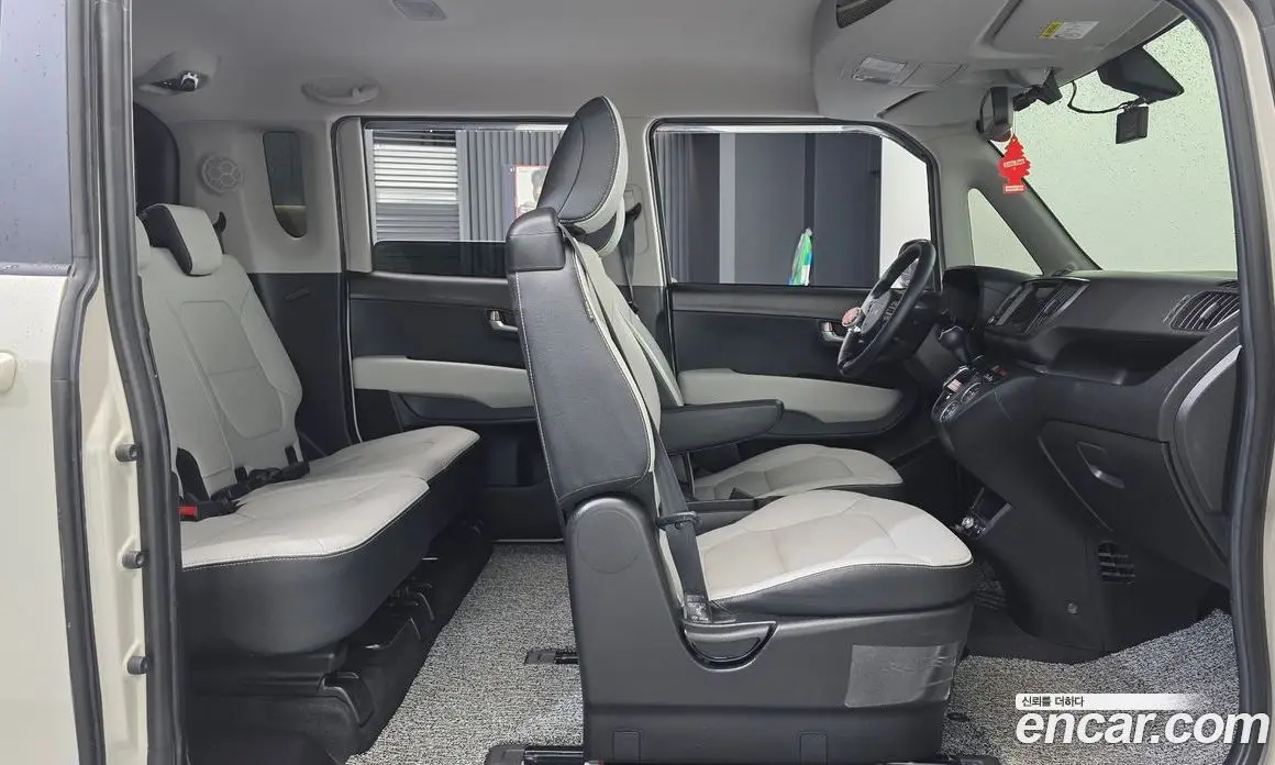 Kia Ray 2023 1.0 автомат (гидро), фото 18