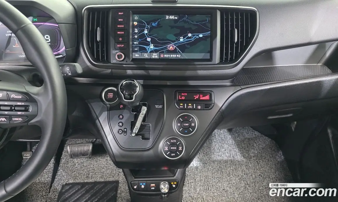 Kia Ray 2023 1.0 автомат (гидро), фото 20