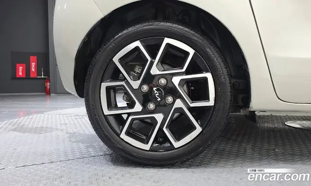Kia Ray 2023 1.0 автомат (гидро), миниатюра 5