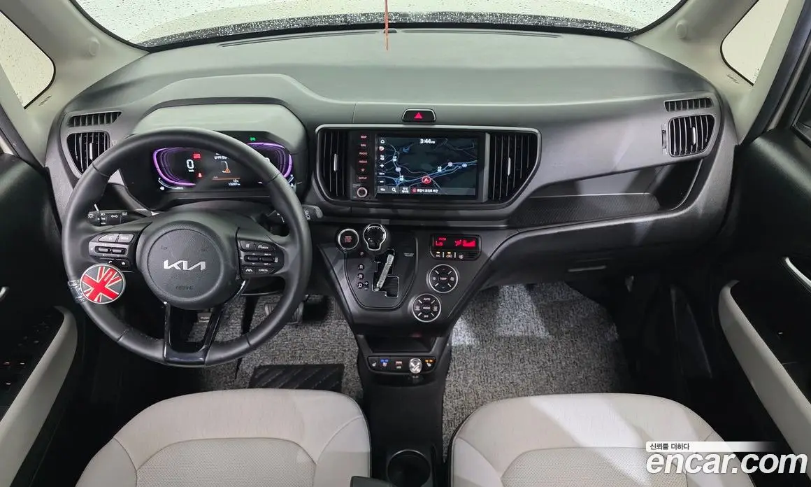 Kia Ray 2023 1.0 автомат (гидро), фото 10