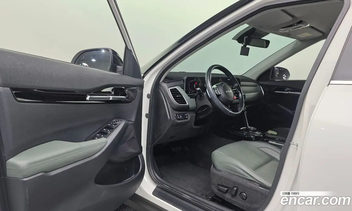 Kia Seltos 2022 2.0 автомат (гидро), фото 13 Kia Seltos 2022 2.0 автомат (гидро), фото 13