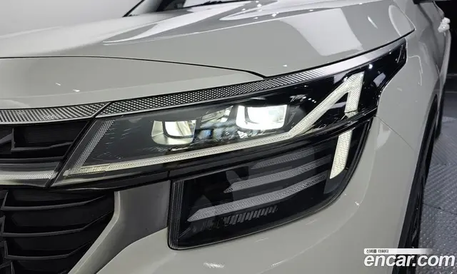 Kia Seltos 2024 1.6 автомат (гидро), миниатюра 7