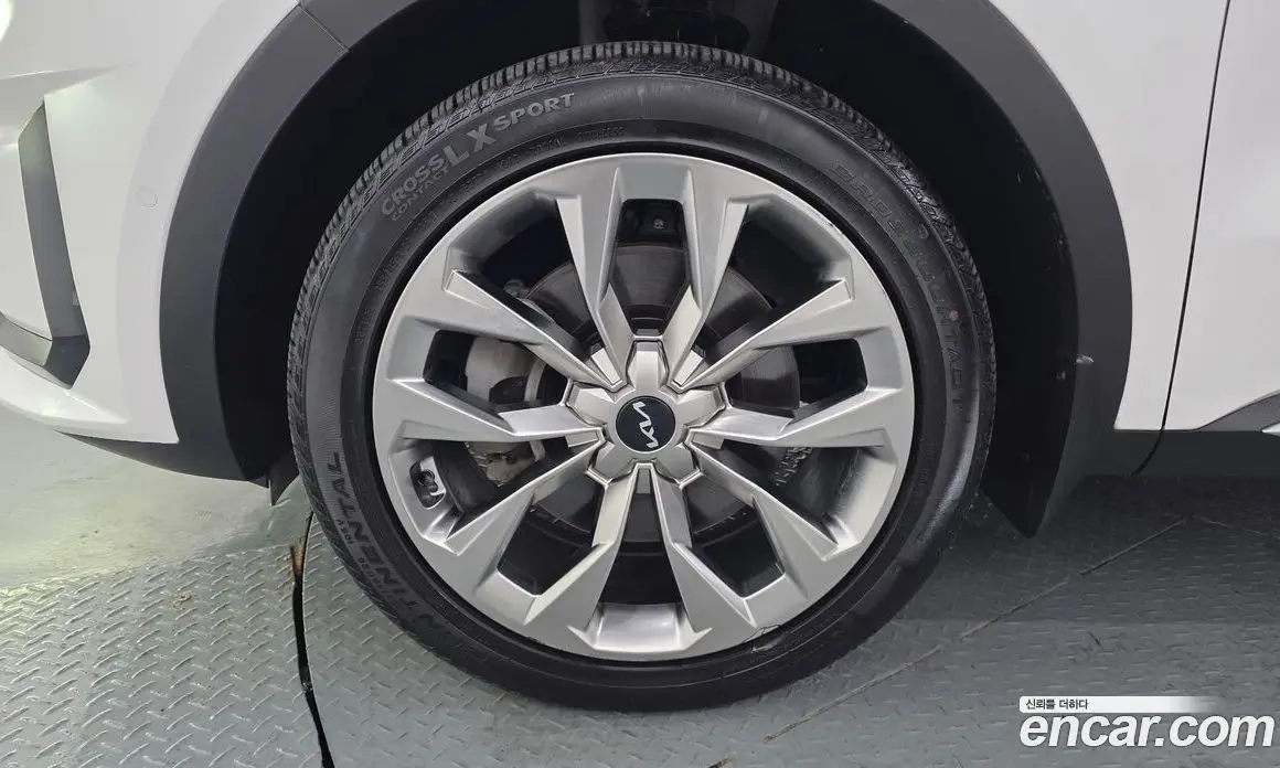Kia Sorento 2023 2.5 автомат (гидро), фото 5 Kia Sorento 2023 2.5 автомат (гидро), фото 5