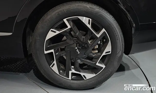 Kia Sportage 2023 1.6 автомат (гидро), миниатюра 7
