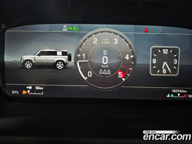 Land Rover Defender 2020 2.0 автомат (гидро), миниатюра 8
