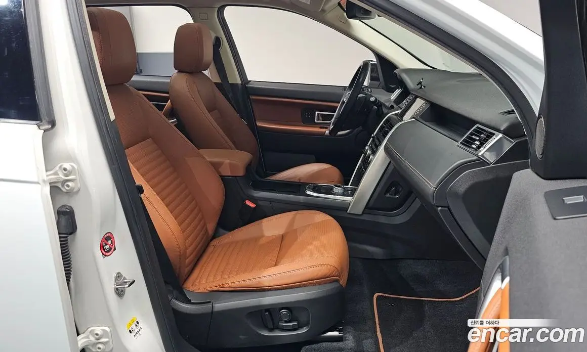 Land Rover Discovery Sport 2016 2.0 автомат (гидро), фото 15