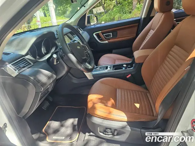 Land Rover Discovery Sport 2016 2.0 автомат (гидро), миниатюра 9