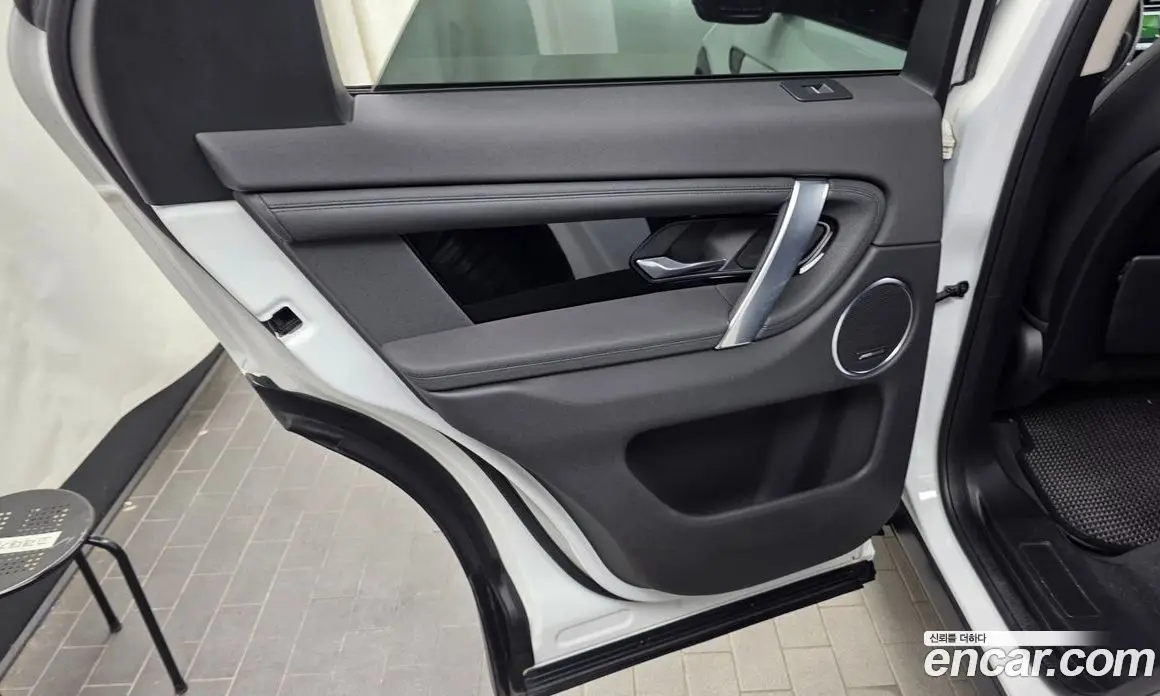 Land Rover Discovery Sport 2020 2.0 автомат (гидро), фото 15