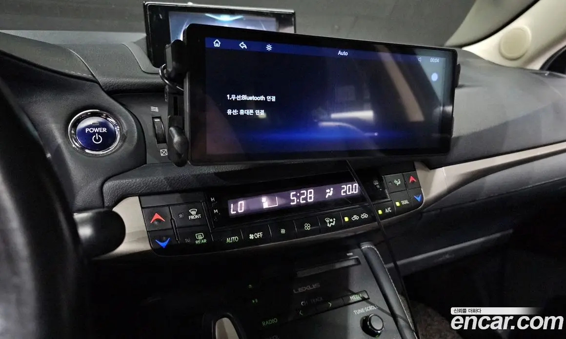 Lexus CT200h 2017 1.8 автомат (гидро), фото 16