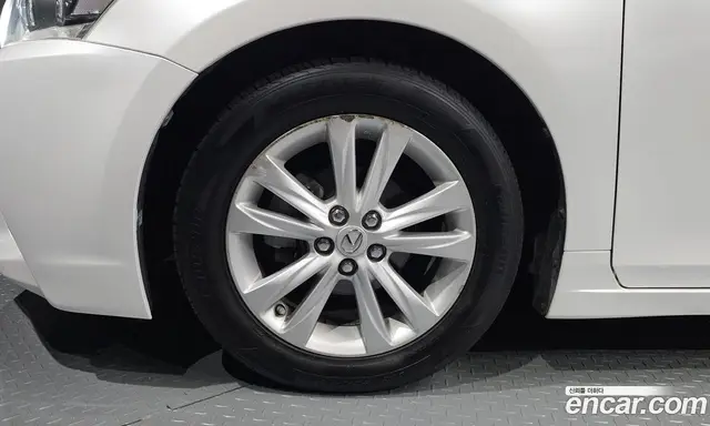 Lexus CT200h 2017 1.8 автомат (гидро), миниатюра 5