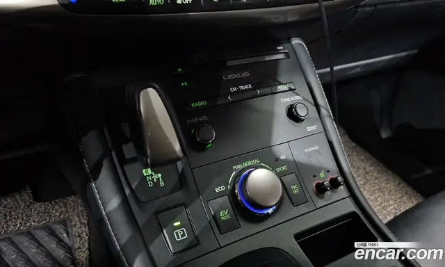 Lexus CT200h 2017 1.8 автомат (гидро), миниатюра 9