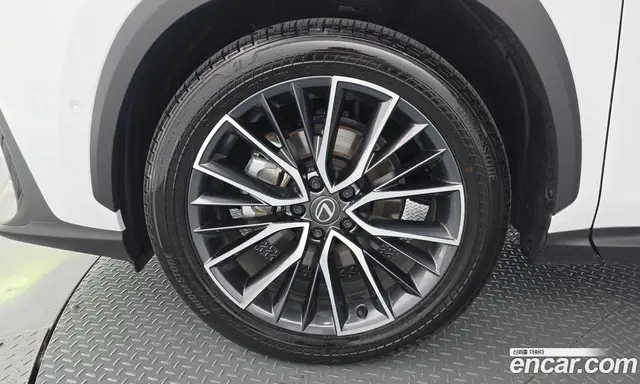 Lexus NX 2026 2.5 автомат (гидро), миниатюра 5 Lexus NX 2026 2.5 автомат (гидро), миниатюра 5