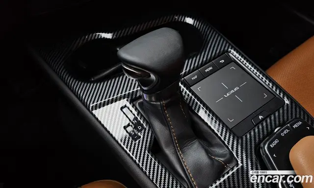 Lexus UX 2019 2.0 автомат (гидро), миниатюра 12