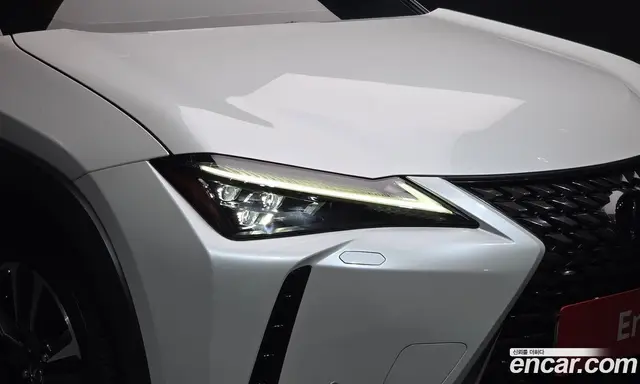 Lexus UX 2019 2.0 автомат (гидро), миниатюра 8 Lexus UX 2019 2.0 автомат (гидро), миниатюра 8