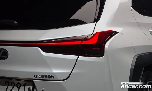 Lexus UX 2019 2.0 автомат (гидро), миниатюра 9 Lexus UX 2019 2.0 автомат (гидро), миниатюра 9