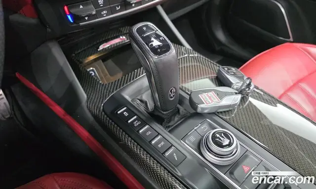 Maserati Levante 2019 3.0 автомат (гидро), миниатюра 12