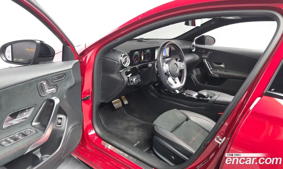 Mercedes-Benz A-Class 2022 2.0 автомат (гидро), фото 13
