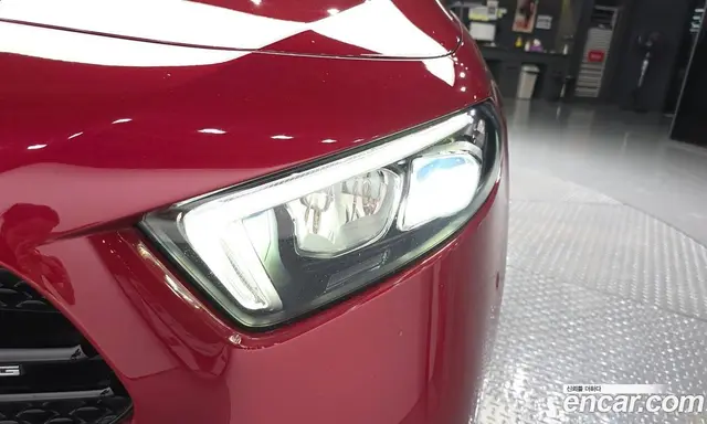 Mercedes-Benz A-Class 2022 2.0 автомат (гидро), миниатюра 8