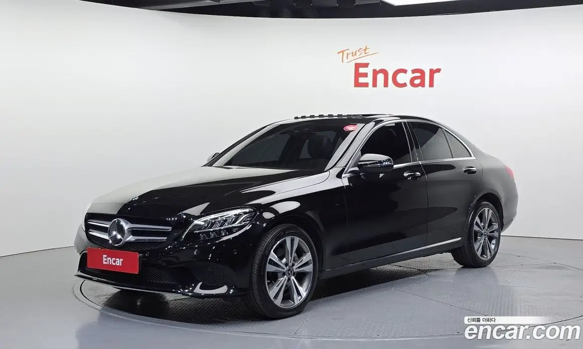 Mercedes-Benz C-Class 2020 1.9 автомат (гидро), фото 1 Mercedes-Benz C-Class 2020 1.9 автомат (гидро), фото 1