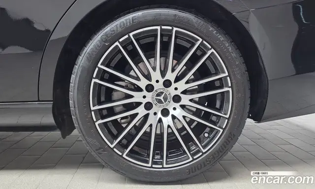 Mercedes-Benz C-Class 2023 2.0 автомат (гидро), миниатюра 6 Mercedes-Benz C-Class 2023 2.0 автомат (гидро), миниатюра 6