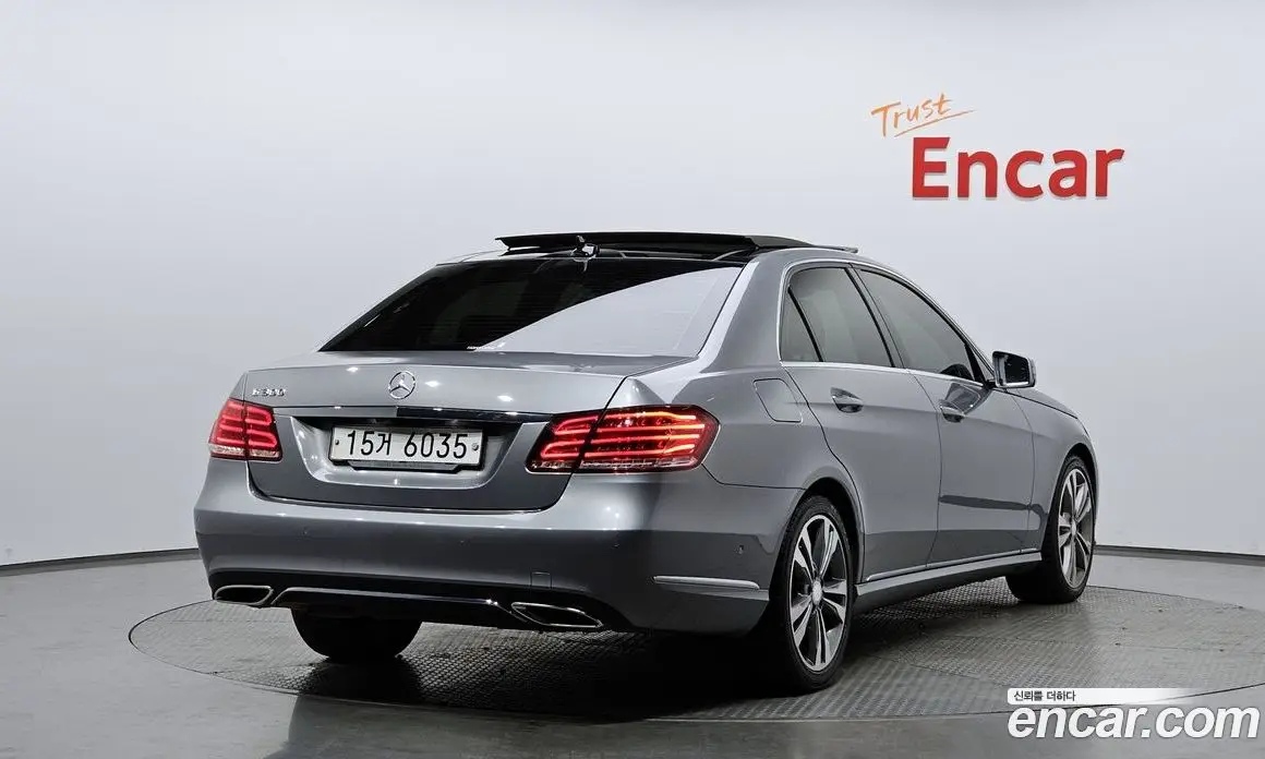 Mercedes-Benz E-Class 2014 3.5 автомат (гидро), фото 1 Mercedes-Benz E-Class 2014 3.5 автомат (гидро), фото 1