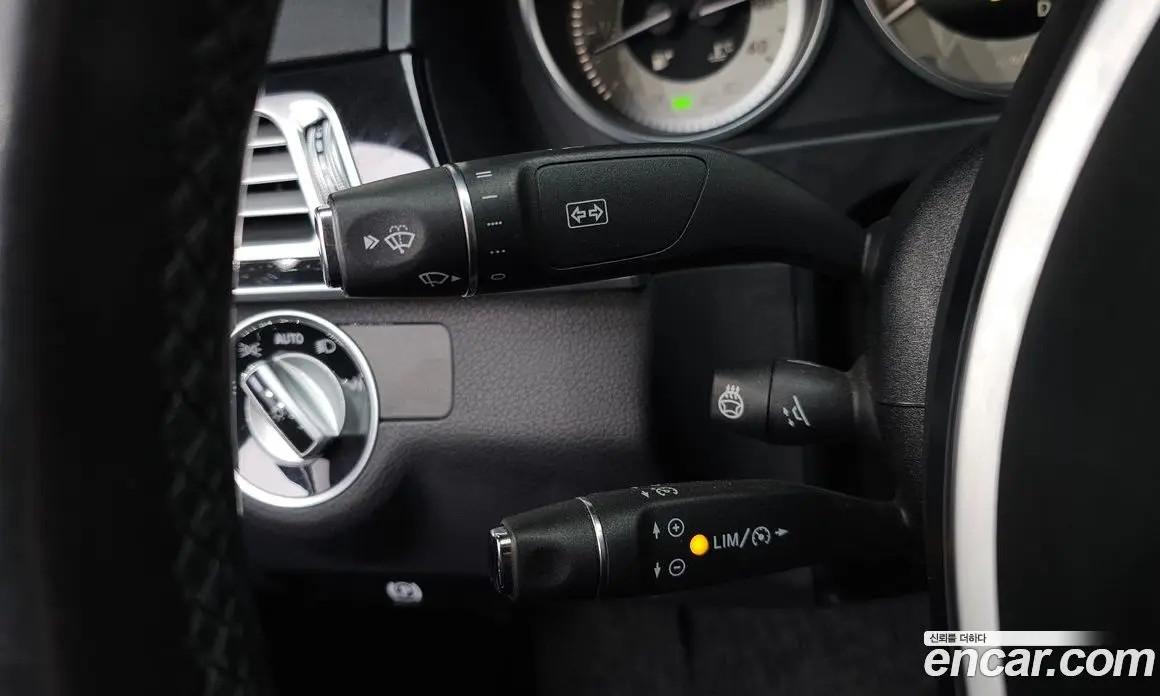 Mercedes-Benz E-Class 2014 3.5 автомат (гидро), фото 17 Mercedes-Benz E-Class 2014 3.5 автомат (гидро), фото 17
