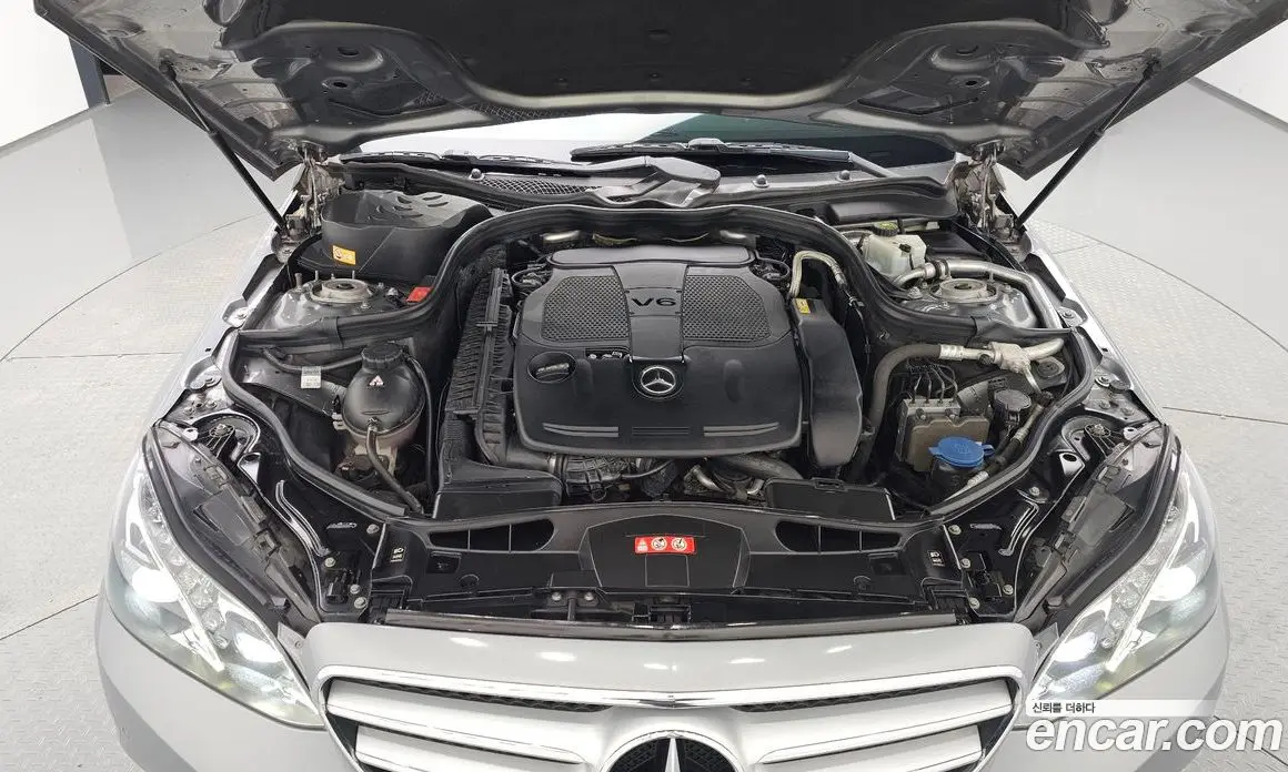 Mercedes-Benz E-Class 2014 3.5 автомат (гидро), фото 5 Mercedes-Benz E-Class 2014 3.5 автомат (гидро), фото 5