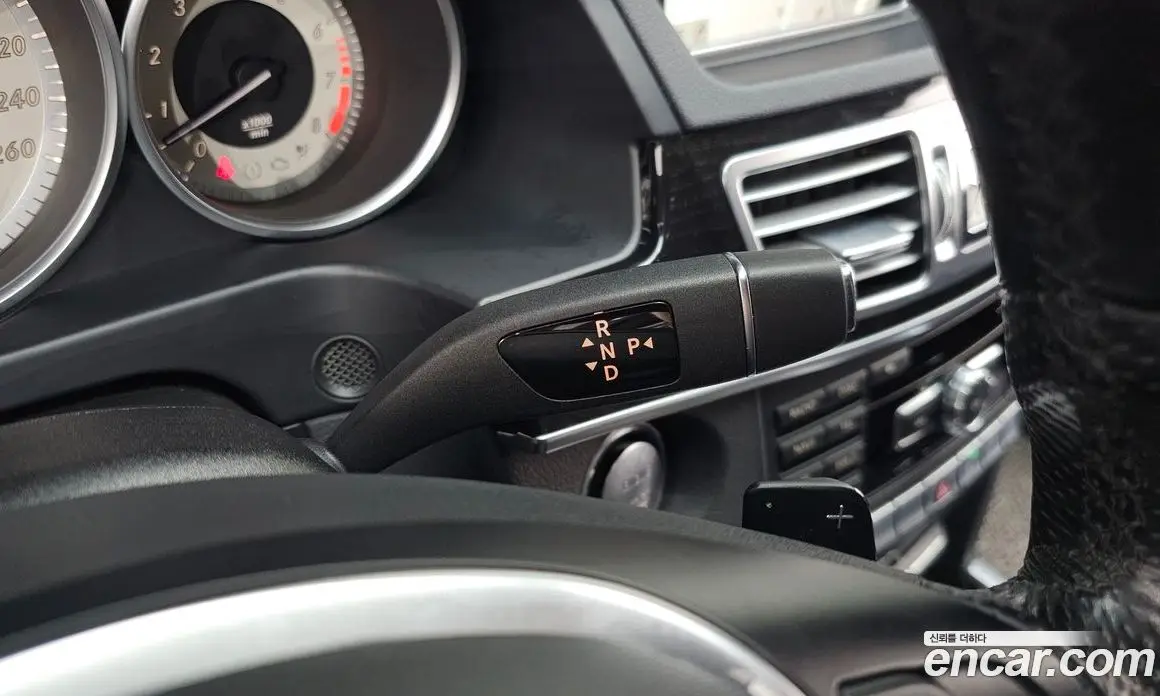 Mercedes-Benz E-Class 2014 3.5 автомат (гидро), фото 8 Mercedes-Benz E-Class 2014 3.5 автомат (гидро), фото 8