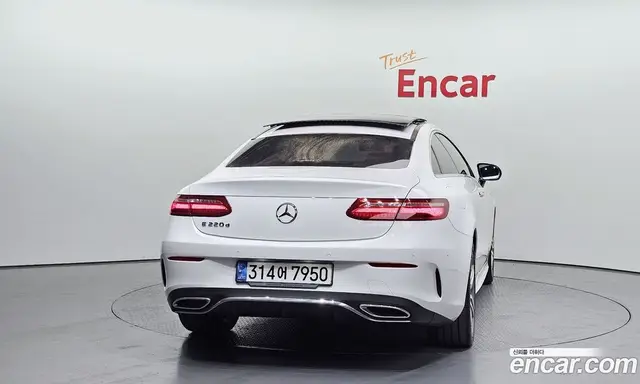 Mercedes-Benz E-Class 2017 1.9 автомат (гидро), миниатюра 4
