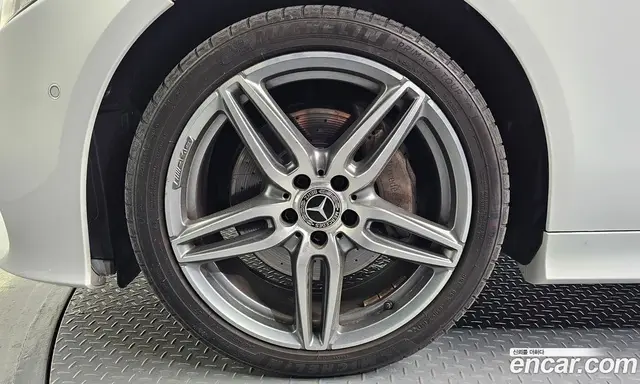 Mercedes-Benz E-Class 2017 1.9 автомат (гидро), миниатюра 5