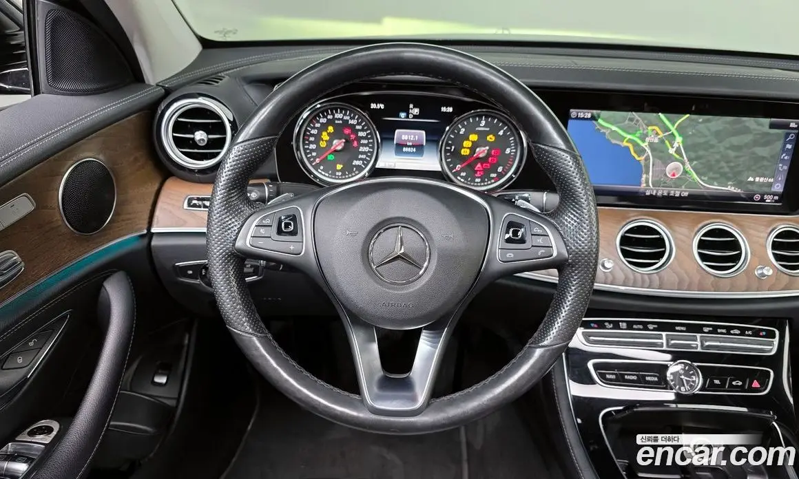 Mercedes-Benz E-Class 2017 1.9 автомат (гидро), фото 19