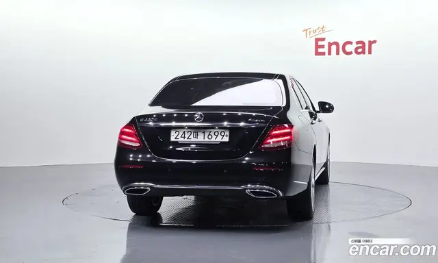 Mercedes-Benz E-Class 2017 1.9 автомат (гидро), миниатюра 4