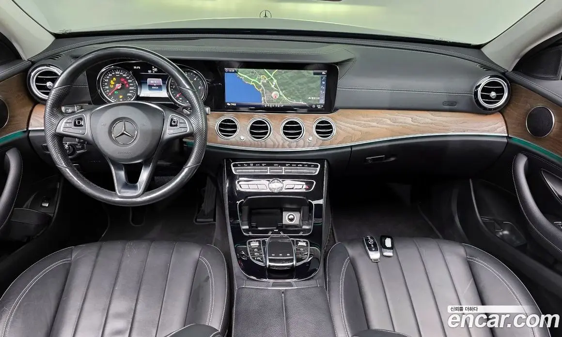 Mercedes-Benz E-Class 2017 1.9 автомат (гидро), фото 10