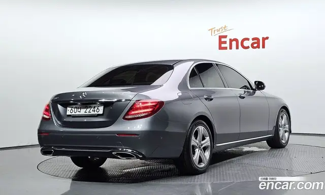Mercedes-Benz E-Class, 2017, 103 981 км