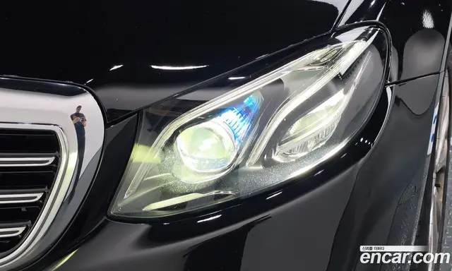 Mercedes-Benz E-Class 2018 2.0 автомат (гидро), миниатюра 8