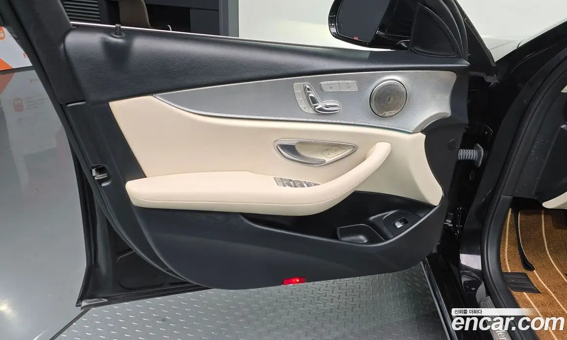Mercedes-Benz E-Class 2018 2.0 автомат (гидро), фото 14