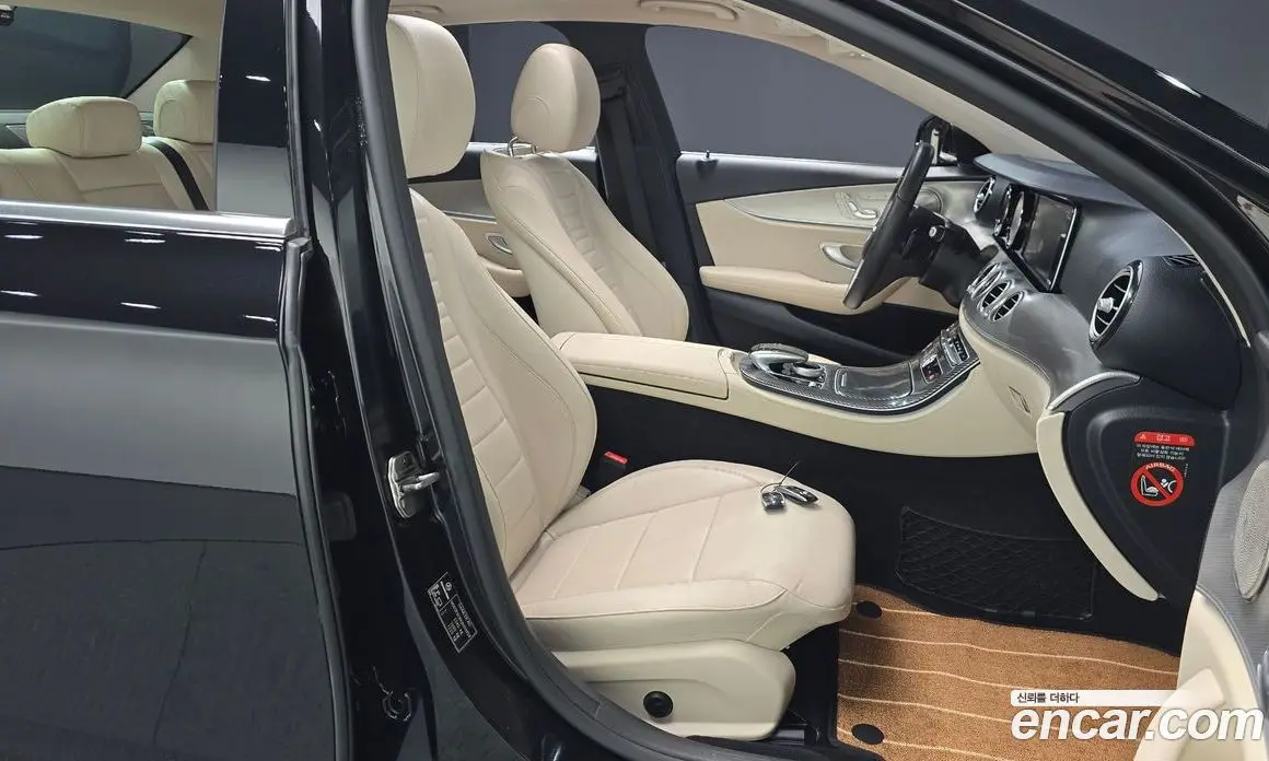 Mercedes-Benz E-Class 2018 2.0 автомат (гидро), фото 16