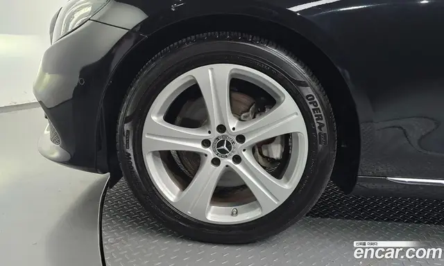 Mercedes-Benz E-Class 2018 2.0 автомат (гидро), миниатюра 7