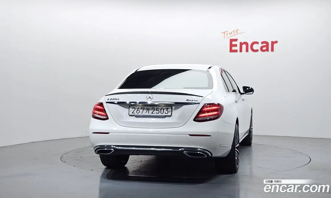 Mercedes-Benz E-Class 2020 1.9 автомат (гидро), фото 4