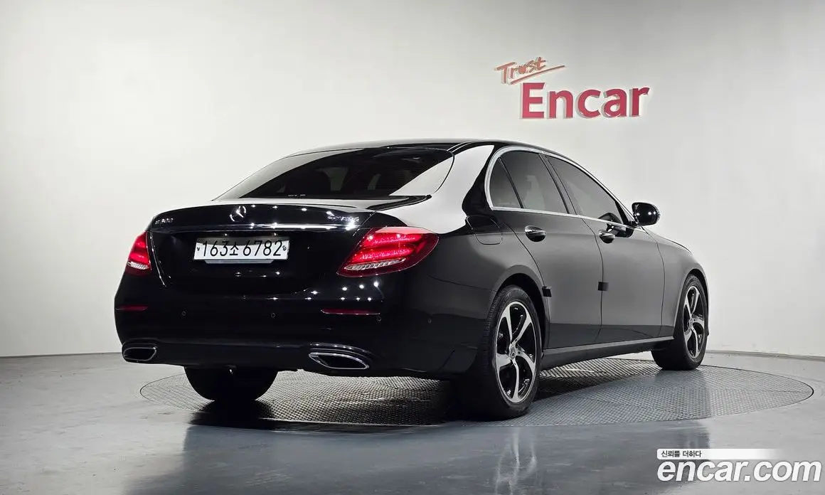 Mercedes-Benz E-Class 2020 2.0 автомат (гидро), фото 2 Mercedes-Benz E-Class 2020 2.0 автомат (гидро), фото 2
