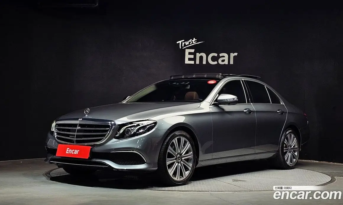 Mercedes-Benz E-Class 2020 3.0 автомат (гидро), фото 1 Mercedes-Benz E-Class 2020 3.0 автомат (гидро), фото 1