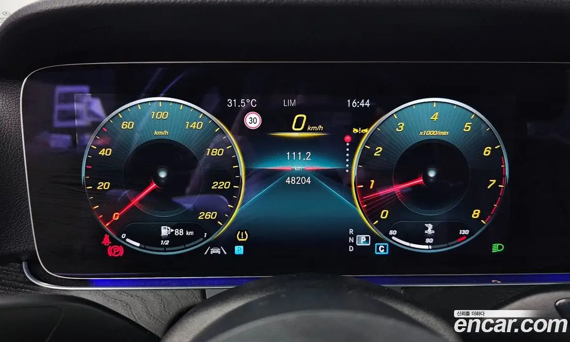 Mercedes-Benz E-Class 2022 2.0 автомат (гидро), фото 11 Mercedes-Benz E-Class 2022 2.0 автомат (гидро), фото 11