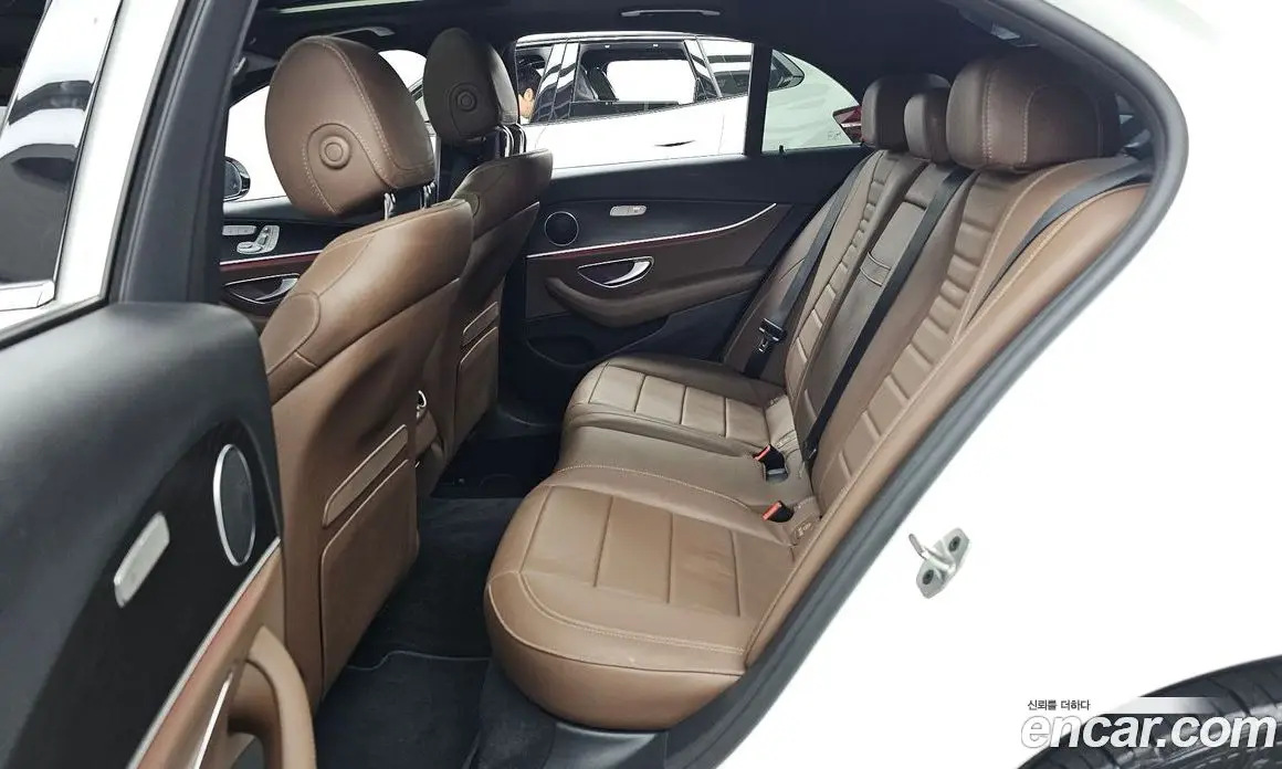Mercedes-Benz E-Class 2022 2.0 автомат (гидро), фото 16 Mercedes-Benz E-Class 2022 2.0 автомат (гидро), фото 16