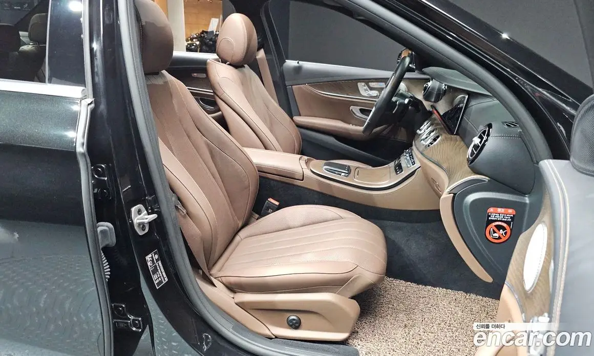 Mercedes-Benz E-Class 2023 2.0 автомат (гидро), фото 18 Mercedes-Benz E-Class 2023 2.0 автомат (гидро), фото 18